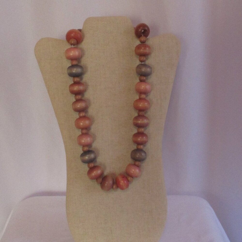 Vintage Wooden Round Beaded Necklace 20 inches Red Blue